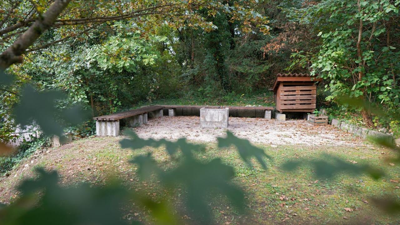 Delemont Youth Hostel Exterior foto