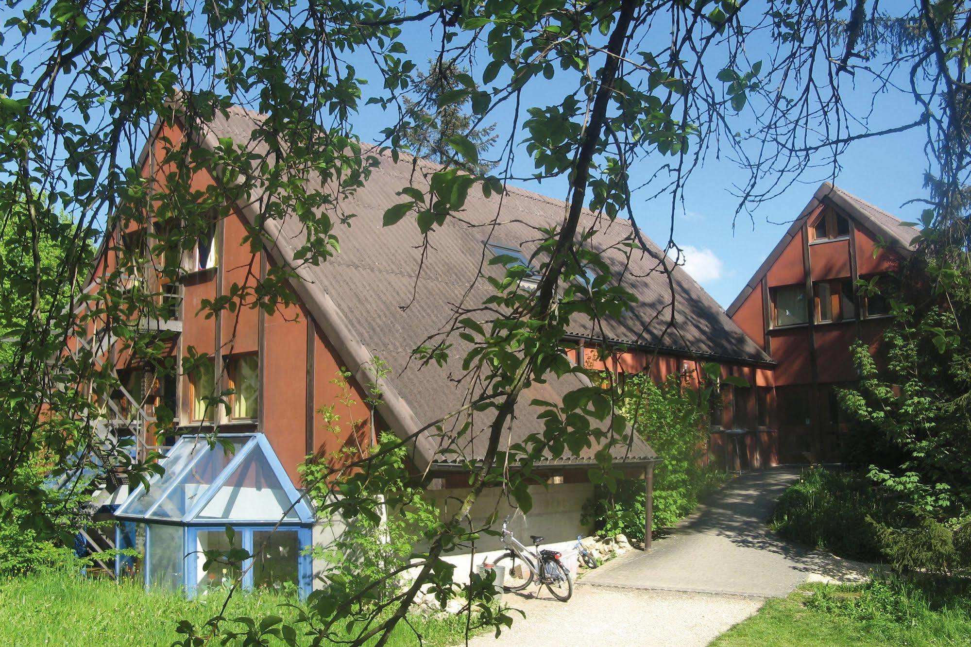 Delemont Youth Hostel Exterior foto